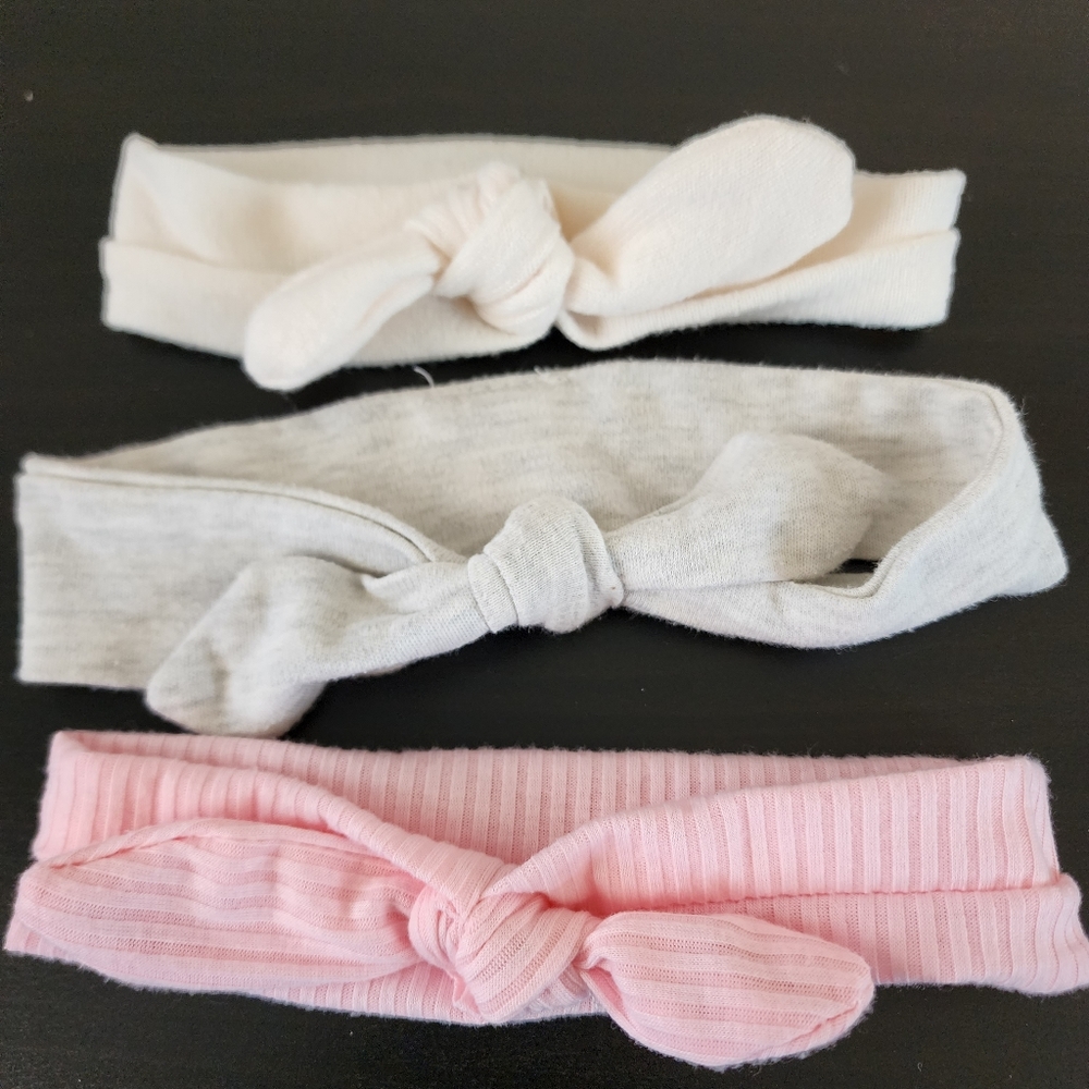 3/$12 ● 3 soft headbands sz 0-12m